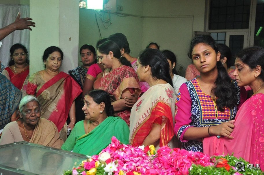 Celebrities-Pay-Homage-To-Edida-Nageswara-Rao